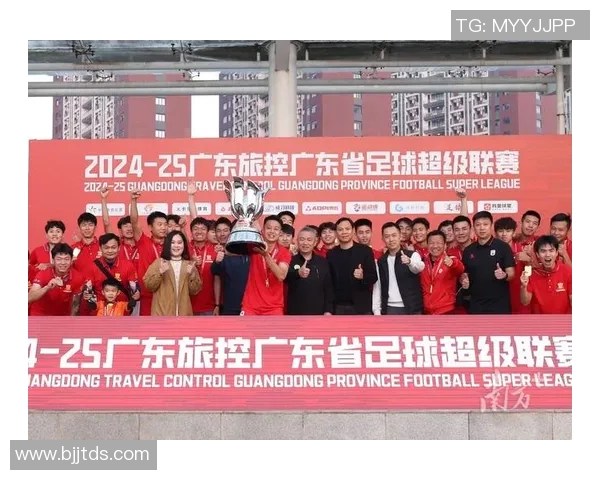 深圳足球队的崛起之路：邀请赛特别报道与辉煌成就回顾