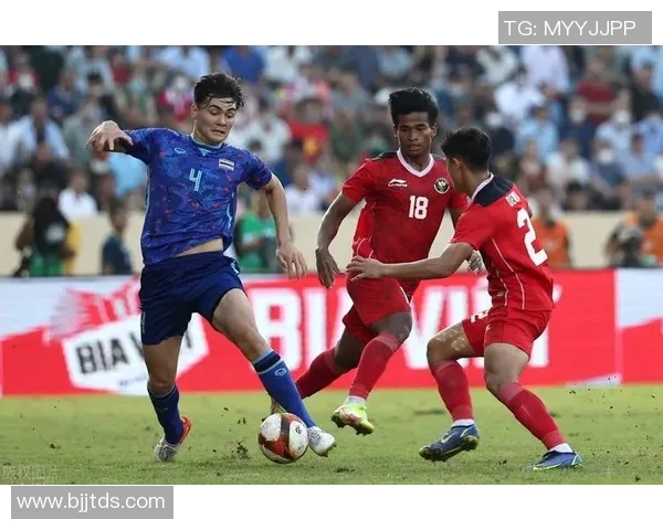 深圳足球队在最新状态排行榜中荣登第六名展现强劲实力与潜力